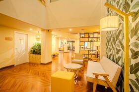 Bloom Hotel - Medicity Gurugram