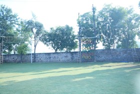 Blowsom Farms