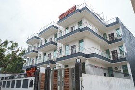 Capital O 87040 Hotel Kesar