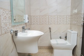 Capital O 87040 Hotel Kesar