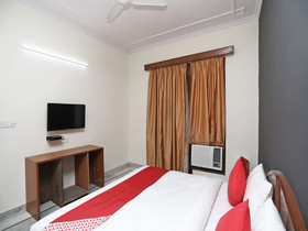 Corple Stays by OYO Rooms