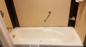 Country Inn & Suites by Radisson, Gurgaon Sector 12