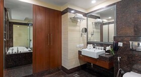 Country Inn & Suites by Radisson, Gurgaon Sector 12