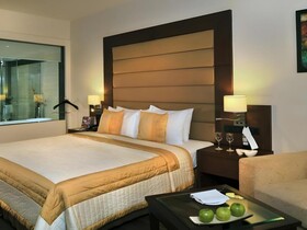 Country Inn & Suites by Radisson, Gurgaon Sector 12