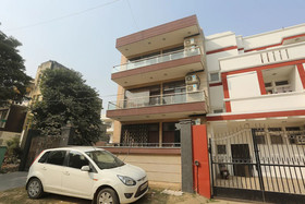 Crystal Residency By OYO Rooms