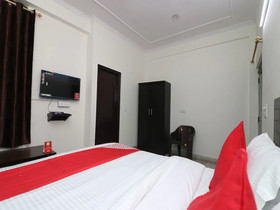 Delta Square By OYO Rooms