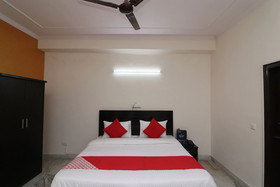 Delta Square By OYO Rooms