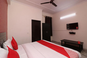 Delta Square By OYO Rooms