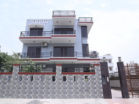 Dev Palace by OYO Rooms