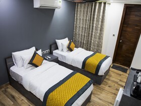 Dev Royale Hotel