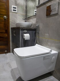 Dev Royale Hotel