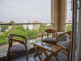 Dev Royale Hotel