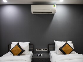Dev Royale Hotel