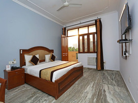 DS Cyber Residency by OYO Rooms