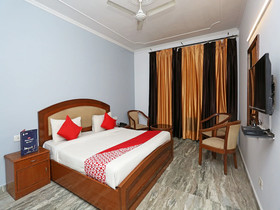 DS Cyber Residency by OYO Rooms