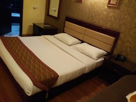 Enkay Residency V Block DLF Phase 3