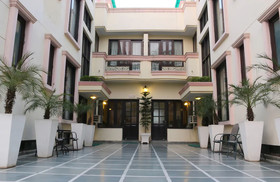 Enkay Residency V Block DLF Phase 3