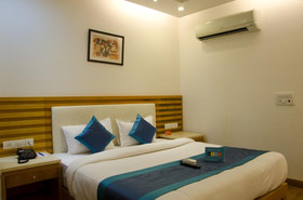 FabHotel DLF Square