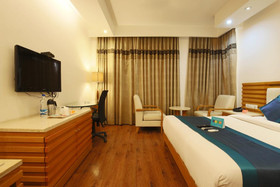 FabHotel DLF Square