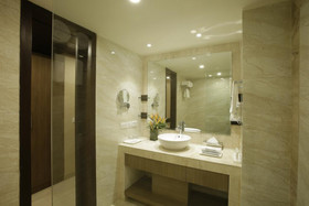 Golden Tulip Suites Gurgaon