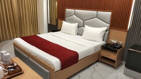 Hari's Court - Hotel & Banquet