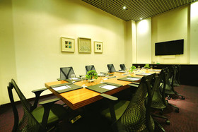 DoubleTree by Hilton Gurugram Baani Square