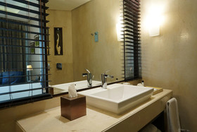 DoubleTree by Hilton Gurugram Baani Square