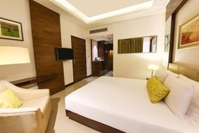 DoubleTree by Hilton Gurugram Baani Square