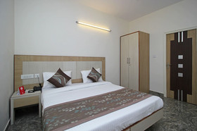 Homely Hotel By OYO Rooms