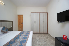 Homely Hotel By OYO Rooms