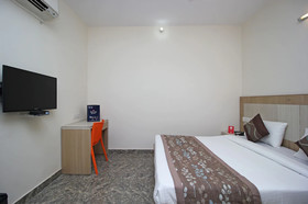 Homely Hotel By OYO Rooms