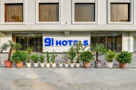 Hotel 91 City Centre Sector 52