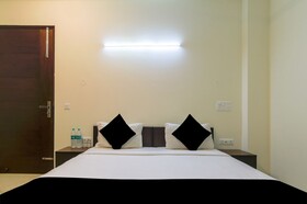 Hotel Artemis 699