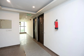 Hotel Azad Square by OYO Rooms