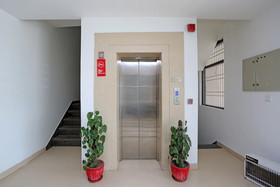 Hotel Azad Square by OYO Rooms