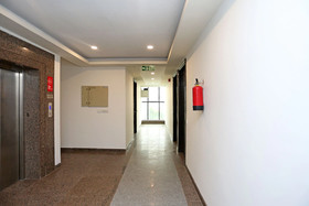 Hotel Azad Square by OYO Rooms