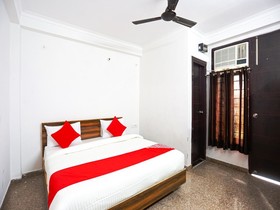 Hotel Dream Connect by OYO Rooms