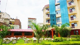 Hotel Ds Mezbaan