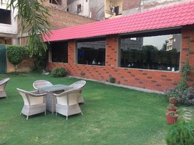Hotel Ds Mezbaan