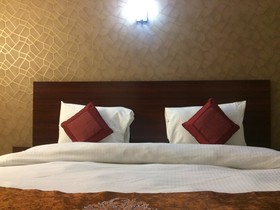 Hotel Ds Mezbaan