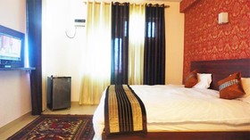 Hotel Ds Mezbaan