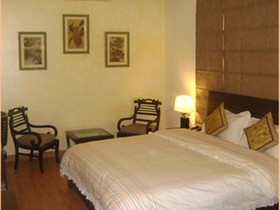 Hotel Plaazaa 1