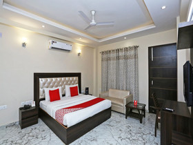 Hotel Tavishk by OYO Rooms