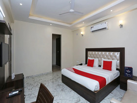 Hotel Tavishk by OYO Rooms