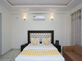Hotel Tavishk by OYO Rooms