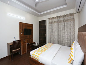 Hotel Tavishk by OYO Rooms
