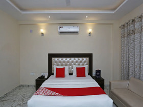 Hotel Tavishk by OYO Rooms