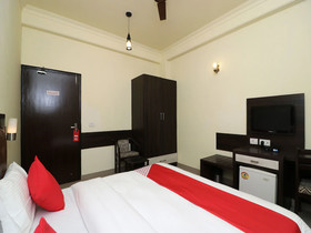 Hotel Vaishnoi Inn