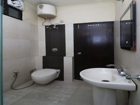 Hotel Vaishnoi Inn