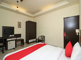 Hotel Vaishnoi Inn